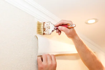 Pose de papier peint à Charantonnay — revêtements muraux et toiles de verre